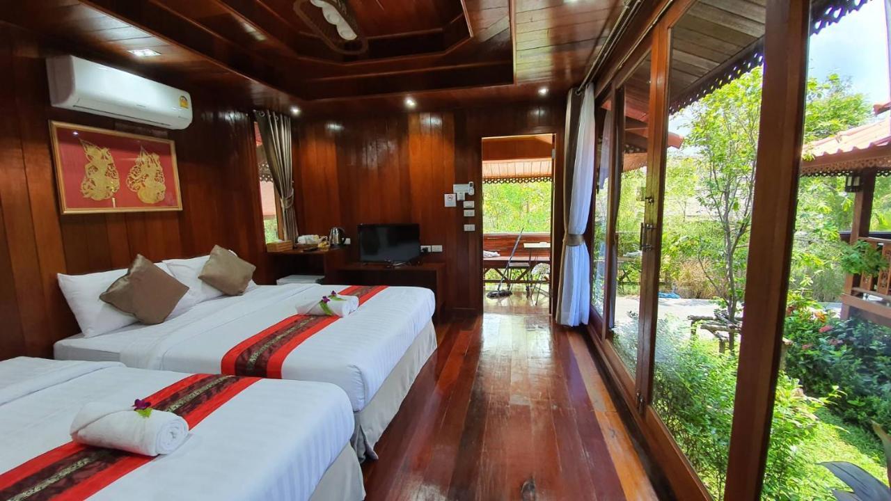บ้านสวนในฝัน-ตลาดน้ำท่าคา Szamutszongkhram Kültér fotó