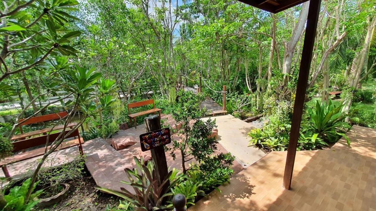 บ้านสวนในฝัน-ตลาดน้ำท่าคา Szamutszongkhram Kültér fotó
