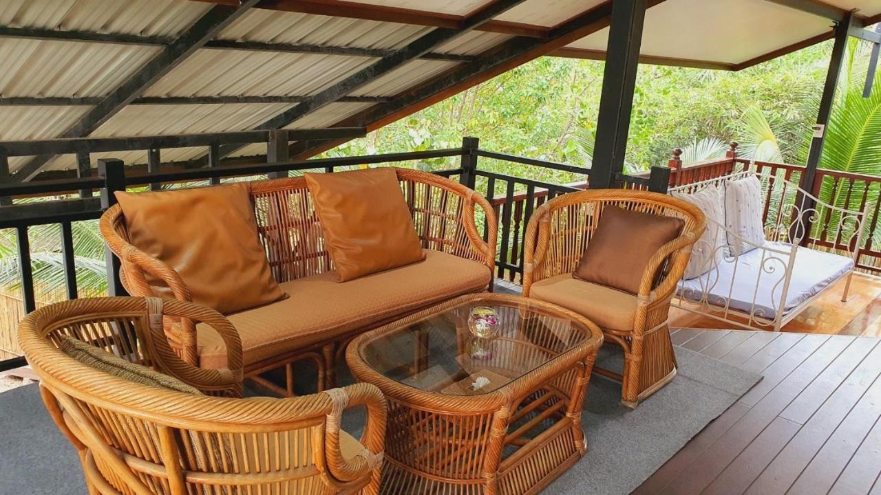 บ้านสวนในฝัน-ตลาดน้ำท่าคา Szamutszongkhram Kültér fotó